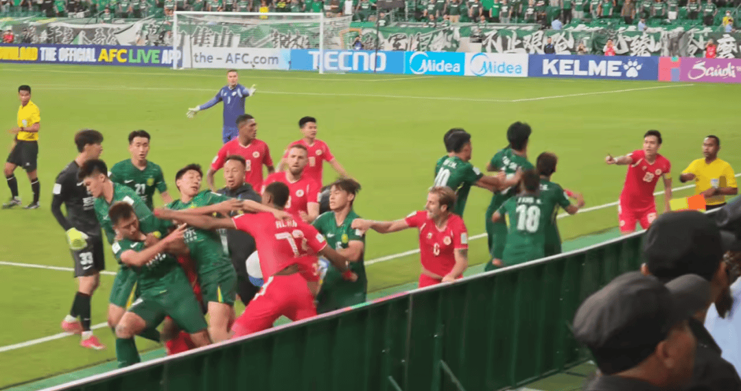 皇冠信用网申请_北京国安亚冠赛场爆发冲突皇冠信用网申请,场面十分混乱