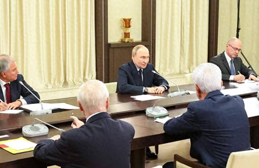 皇冠信用网代理平台_普京透露：乌克兰前线俄军兵力总数超70万