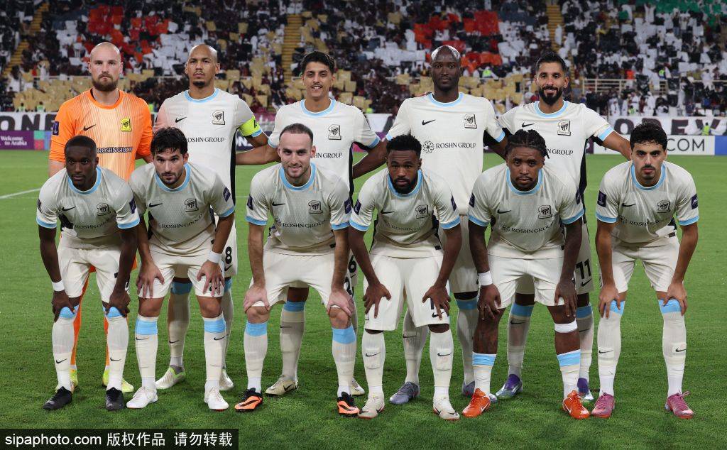 足球大小_三镇惨败河南队足球大小！阿奇姆彭与卢永涛双响引发战术大讨论