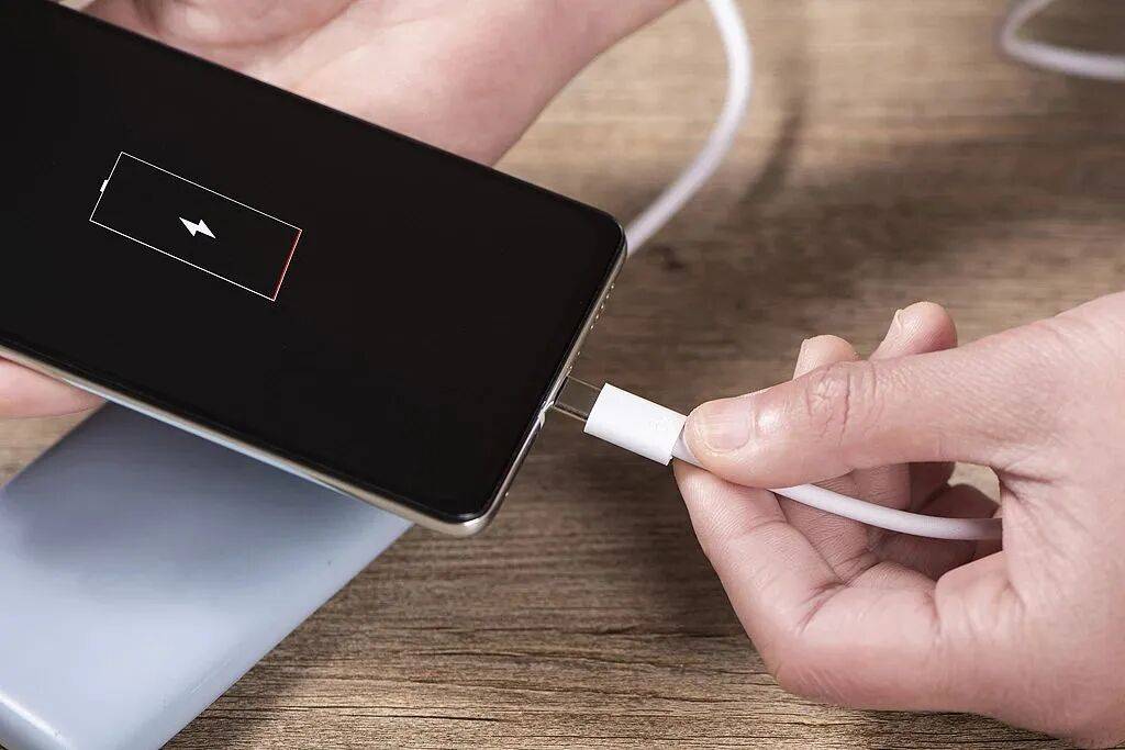 皇冠信用盘登2代理_为什么你的手机总没电皇冠信用盘登2代理？原因竟然是......