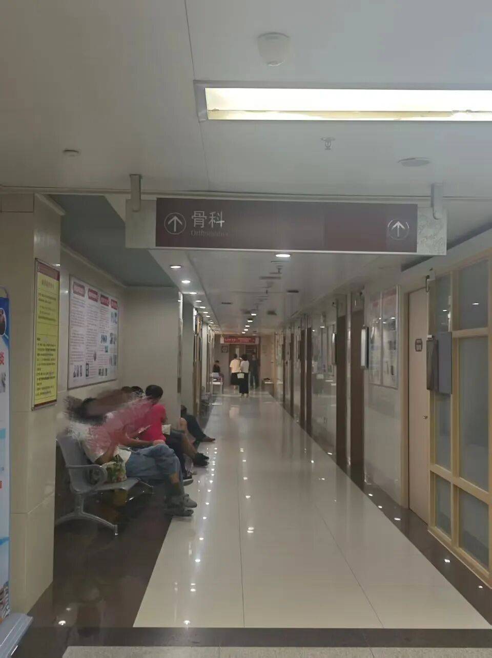 皇冠信用网址_广州一医院发生伤医事件皇冠信用网址，参与抢救医生发声：他受伤很重，行凶者已被抓捕