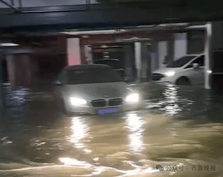 皇冠信用盘会员注册网址_小区业主私自挖地下室皇冠信用盘会员注册网址，致河道挖穿地下车库被淹？官方回应