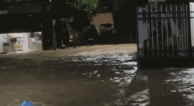 皇冠信用盘会员注册网址_小区业主私自挖地下室皇冠信用盘会员注册网址，致河道挖穿地下车库被淹？官方回应