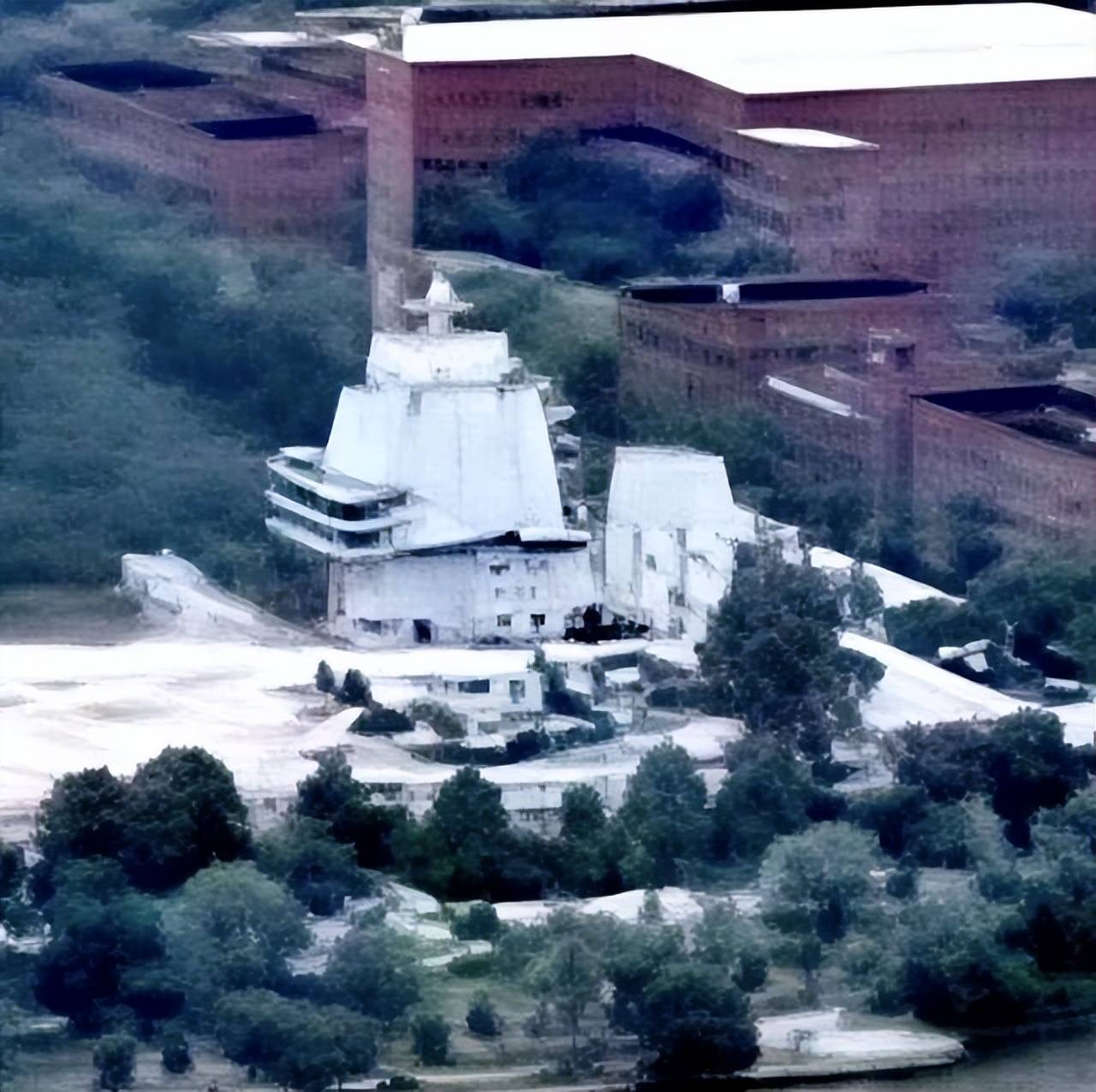 介绍个皇冠信用盘网址_谜一样的舰岛震撼亮相!中国12万吨核航母曝光介绍个皇冠信用盘网址,技术已超越美国福特号?