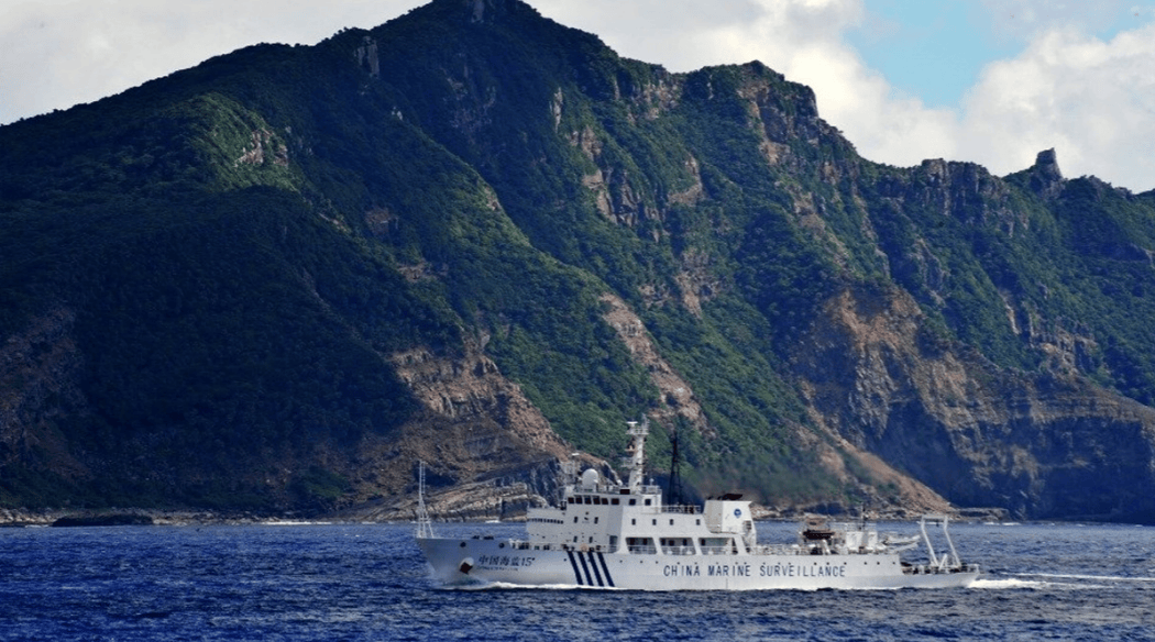 皇冠登3管理出租_中国大驱赴钓鱼岛皇冠登3管理出租,日方喊话数次无果,眼睁睁看中方投下不明物体