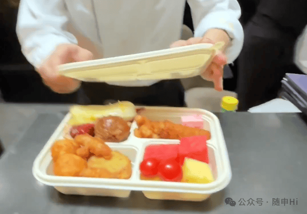 皇冠信用网怎么弄_上海五星级酒店皇冠信用网怎么弄,突然大排长龙!25元装满满一盒,菜品可自选,市民直呼划算