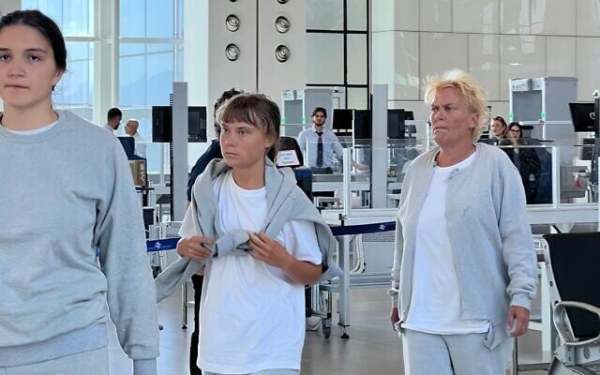 皇冠信用盘如何申请_以色列外交部：“环保少女”通贝里和其皇冠信用盘如何申请他170名活动人士已被驱逐出境