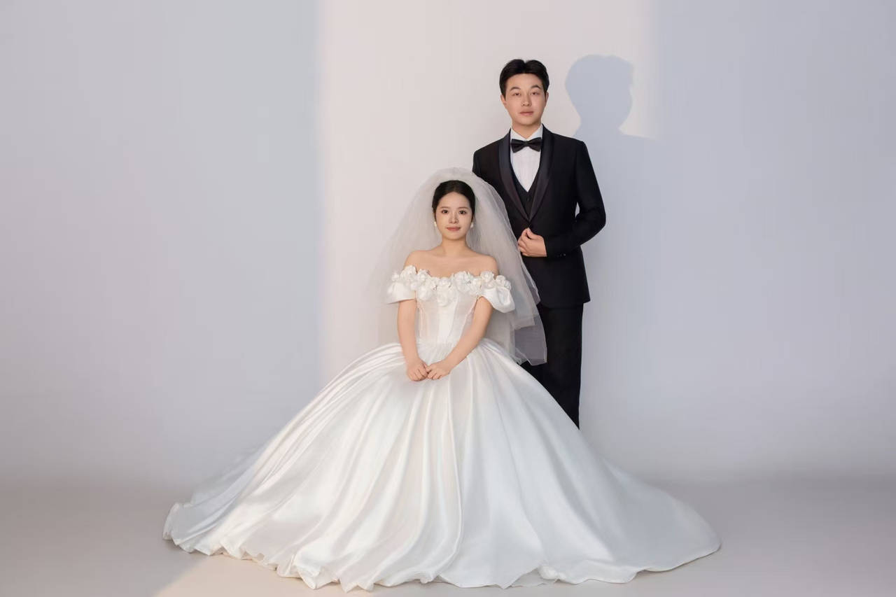 皇冠2登录welcome_那个让老师骄傲的“调皮”班级!30年同学聚会皇冠2登录welcome,还伴有一封来自贵州的感谢信