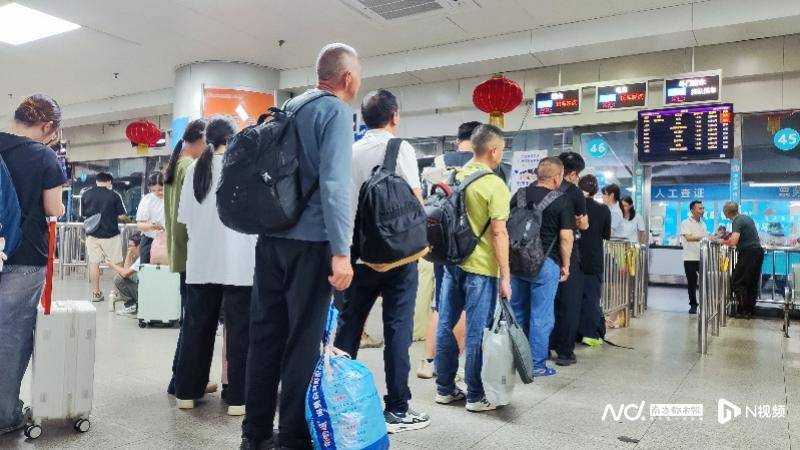 皇冠信用登3代理_广州客运模式悄然转型：地铁口上车皇冠信用登3代理，“客运站+停靠点”结合