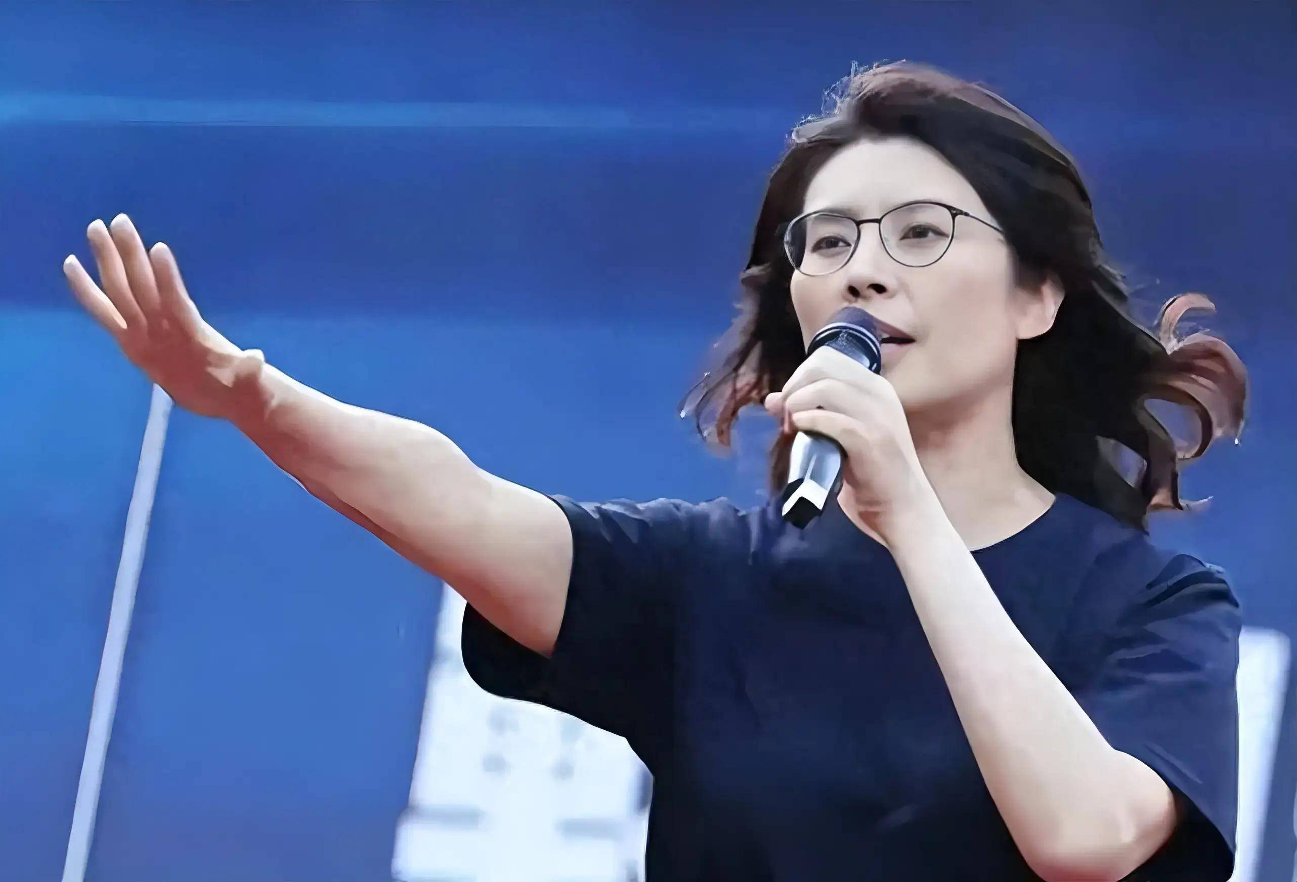 皇冠足球平台代理_最后3天皇冠足球平台代理，郑丽文支持率暴涨，洪秀柱定调：必须就统一表明态度