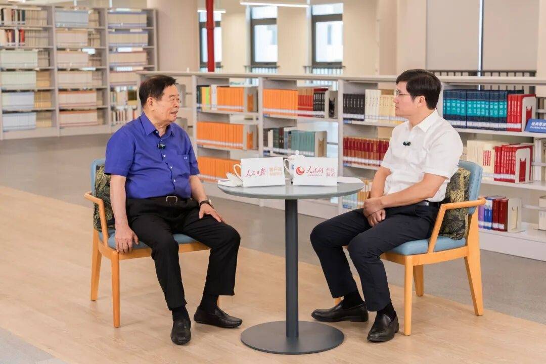 皇冠信用網在线开户_福耀玻璃：曹德旺辞去董事长职务皇冠信用網在线开户，选举曹晖为新董事长