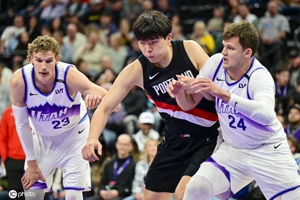 皇冠登一登二登三区别_季前赛-杨瀚森3分0板+6犯毕业 爵士险胜开拓者