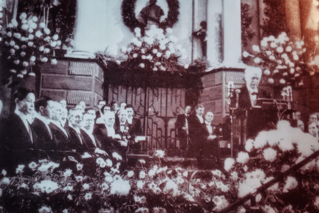 如何申请到皇冠信用_独家｜友人追忆杨振宁：如何申请到皇冠信用他没能二度获诺奖是一个遗憾