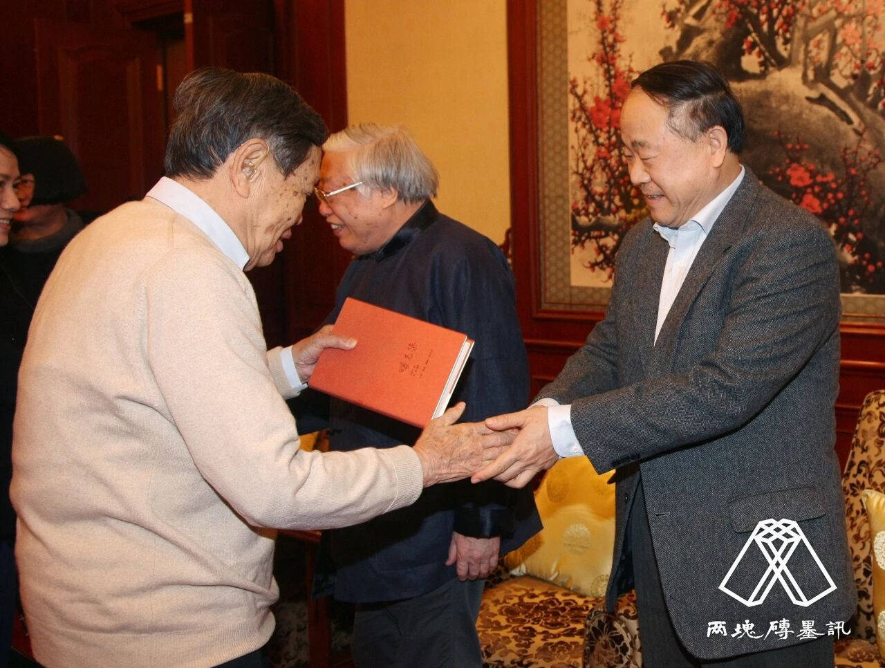 皇冠信用盘代理申请_窑变｜莫言悼杨振宁皇冠信用盘代理申请，写了一首诗：先生原本仙乡客……