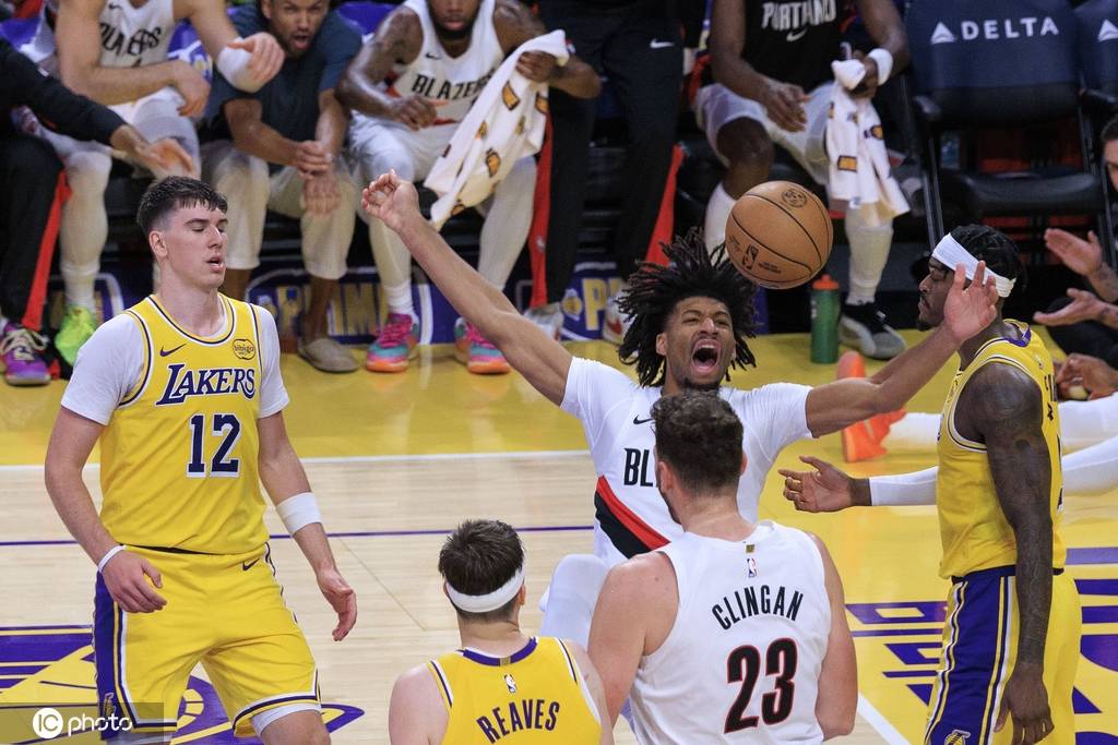 皇冠信用盘正网_杨瀚森1分1板里夫斯41分 开拓者3人20+击败湖人