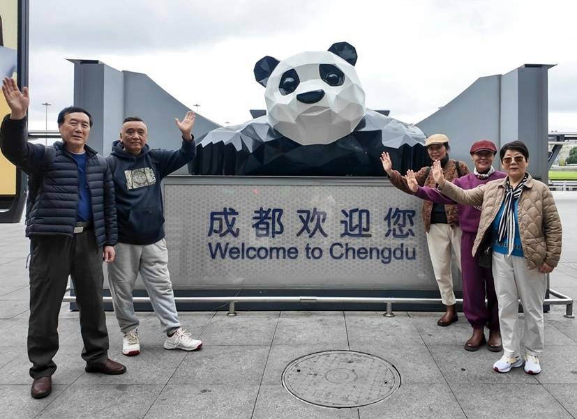 皇冠信用网登3代理_70后或为“最有钱”一代退休老人：错峰旅游主力皇冠信用网登3代理，走得更远，更舍得花钱