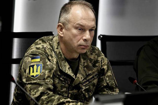 足球信用盘平台出租_俄军包围圈仅剩三公里缺口足球信用盘平台出租，乌军总司令孤注一掷，策划绝地反攻