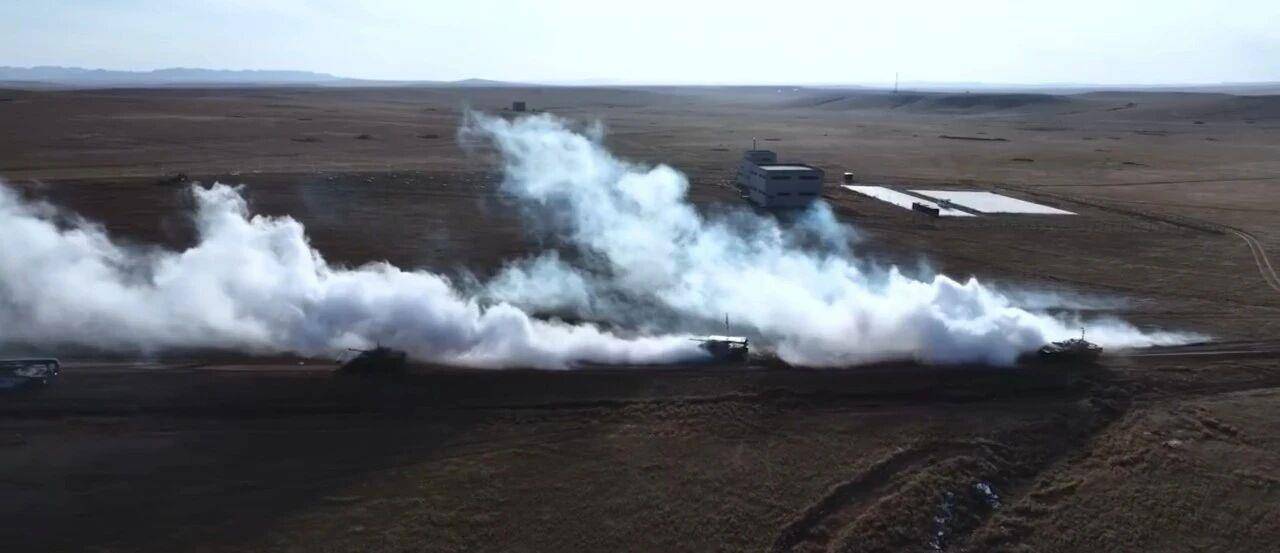 首尔叁星迅雷 vs 安阳正官庄 RB_大场面！机器狗、无人机开路首尔叁星迅雷 vs 安阳正官庄 RB，实兵对抗演练画面公布