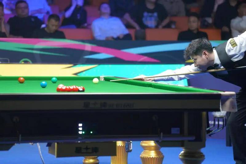 世界杯球赛哪里买平台_斯诺克国锦赛｜再演绝杀好戏 赵心童6比5力克塞尔比进四强