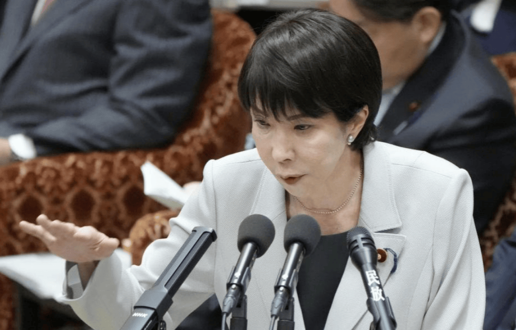 正版皇冠信用网址
_高市早苗没想到正版皇冠信用网址
,中方直接对日本发“掉脑袋警告”,琉球问题也被摆了上来