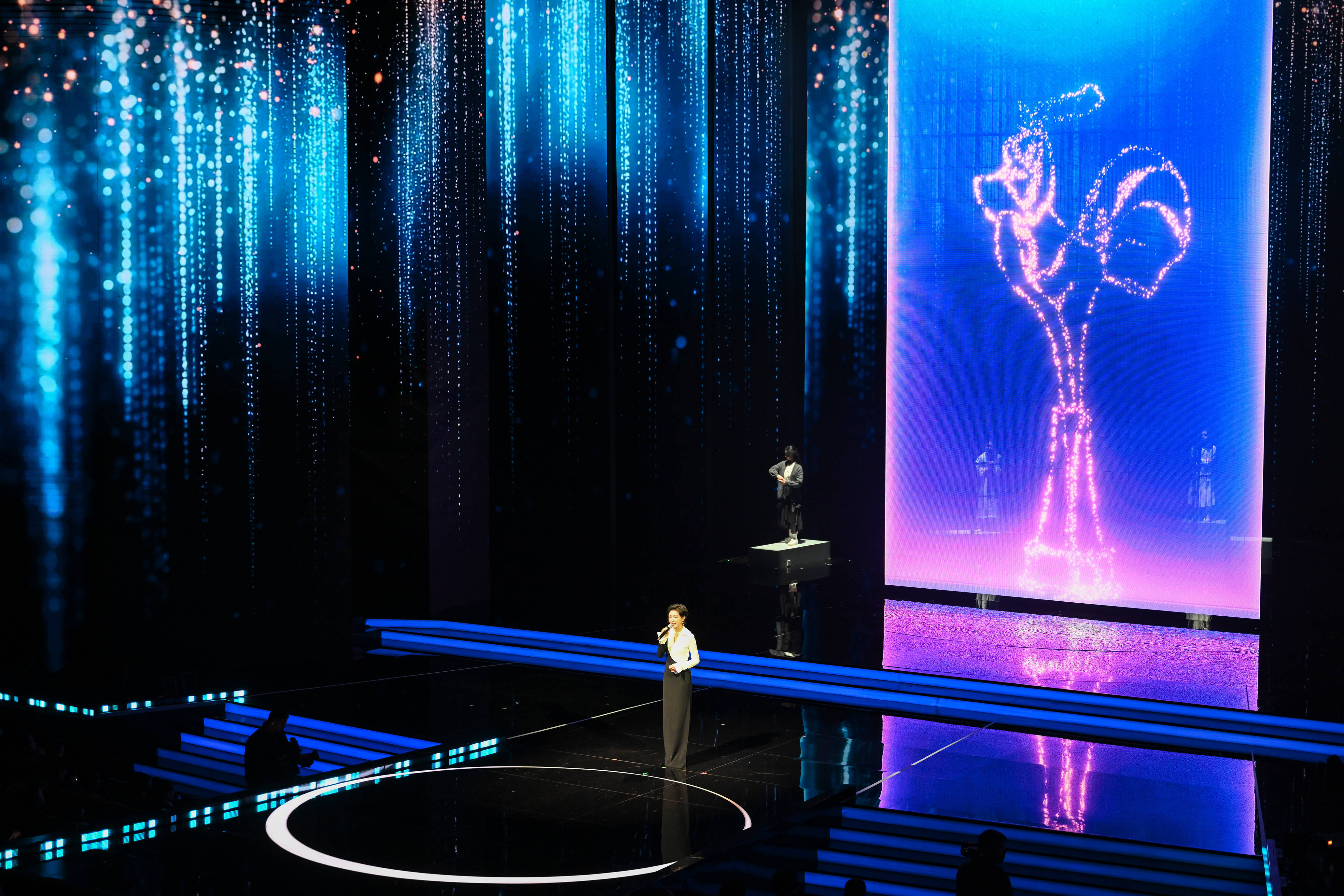 怎么开皇冠信用平台_2025年中国金鸡百花电影节开幕