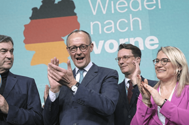 皇冠信用盘平台出租_出人意料！德前外长称：若默克尔没有卸任皇冠信用盘平台出租，将能阻止俄乌冲突发生？民调显示德国人开始怀念默克尔