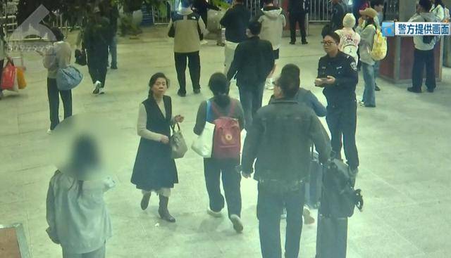 皇冠信用盘代理出租_紧急！正要出站皇冠信用盘代理出租，两名14岁少女在昆明火车站被民警拦截…