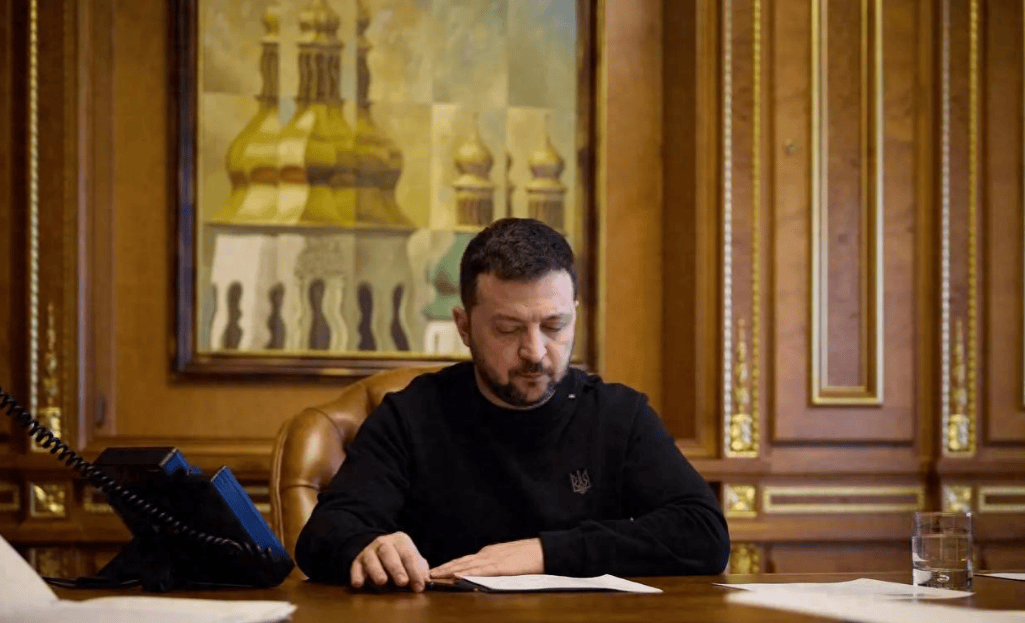 皇冠信用盘会员开户_泽连斯基嘲讽俄罗斯皇冠信用盘会员开户，打了这么久，乌克兰两大要塞仍然屹立不倒！