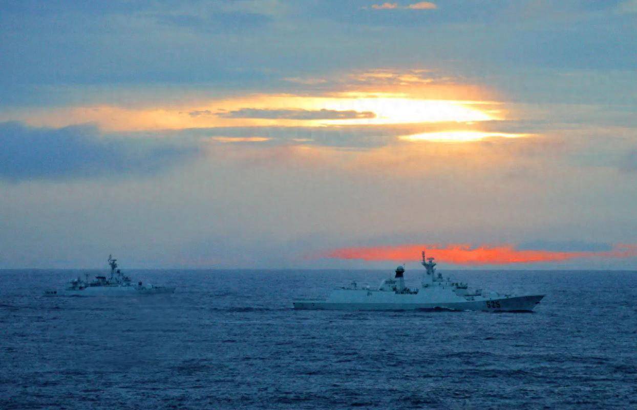 2026世界杯晋级_中国在黄海三天实弹演习2026世界杯晋级，外资紧急撤离出日本，日官员已抵华，高市早苗想体面认输？