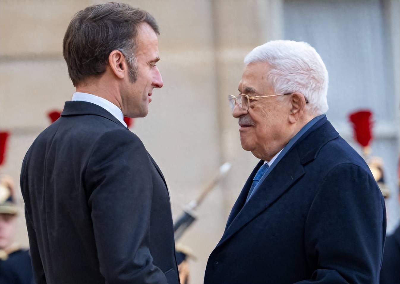 皇冠信用盘代理_美国拦不住了！登上访华专机前皇冠信用盘代理，当着全世界的面，马克龙做了一个大胆决定，日本加拿大急得跳脚？