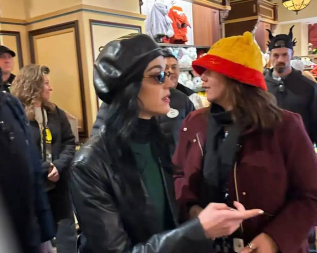 体育皇冠信用网
_知名女歌手在上海迪士尼被偶遇体育皇冠信用网
,见证求婚!“一时不知道谁更幸福”