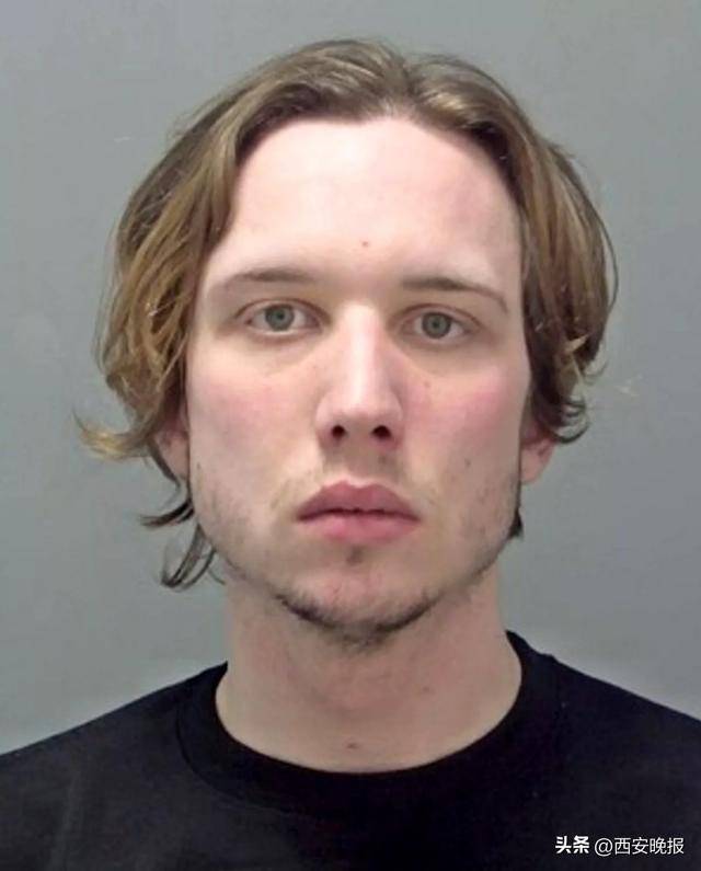 信用網皇冠申请注册
_英国一男子闯入女子家中信用網皇冠申请注册
,连刺她8刀,事后还假装受害者,被判处30年监禁