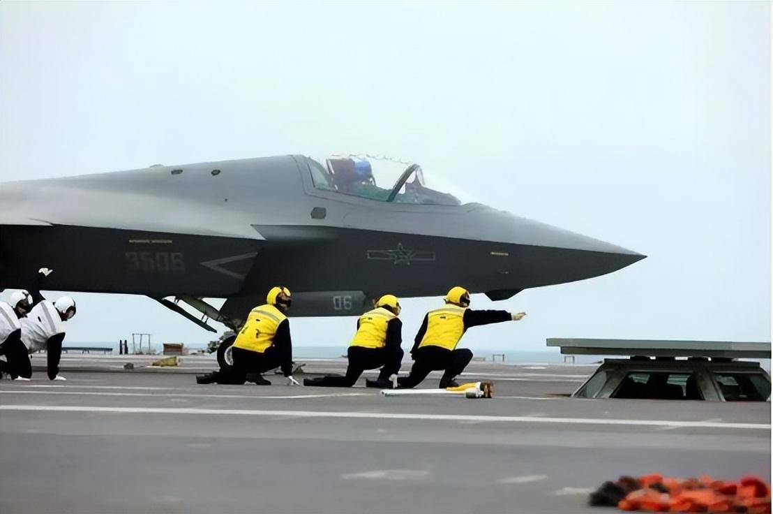 新污天鹅 vS 清水心跳_在美最擅长的领域打败美国新污天鹅 vS 清水心跳，日媒：中国12万吨核航母还有5年服役