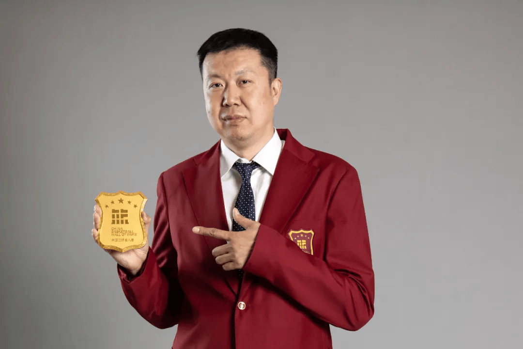 皇冠信用_中国篮协：热烈祝贺王治郅