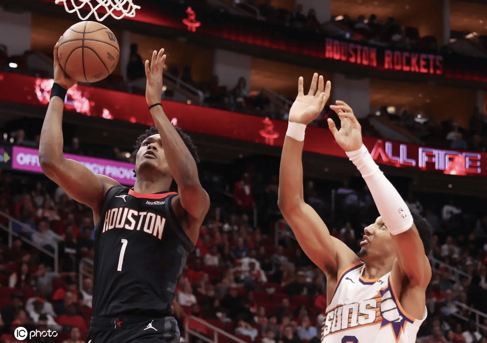 芬兰丙组联赛_杜兰特26+10&amp;三分绝杀布克27分 火箭赛季三杀太阳