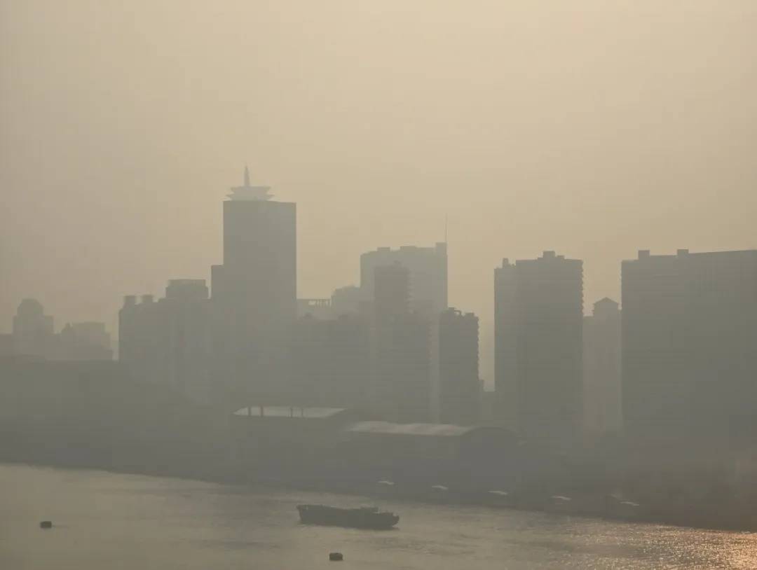 皇冠信用盘
_正在影响上海!别开窗皇冠信用盘
,减少外出!专家:还有一波上升过程,周六才能彻底结束