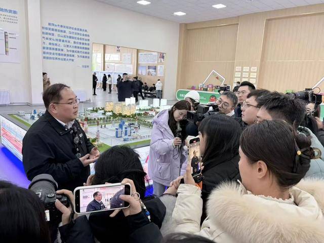 皇冠信用网代理最高占成
_162℃!山东东营地下4000米深发现天然“沸腾热水库”皇冠信用网代理最高占成
,能发电、生产,还能供暖