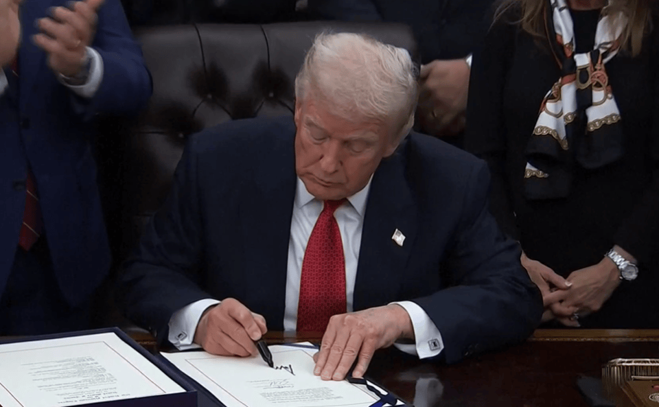 皇冠hga039_特朗普暗示中俄“共治天下”皇冠hga039，入局之前必须谨慎