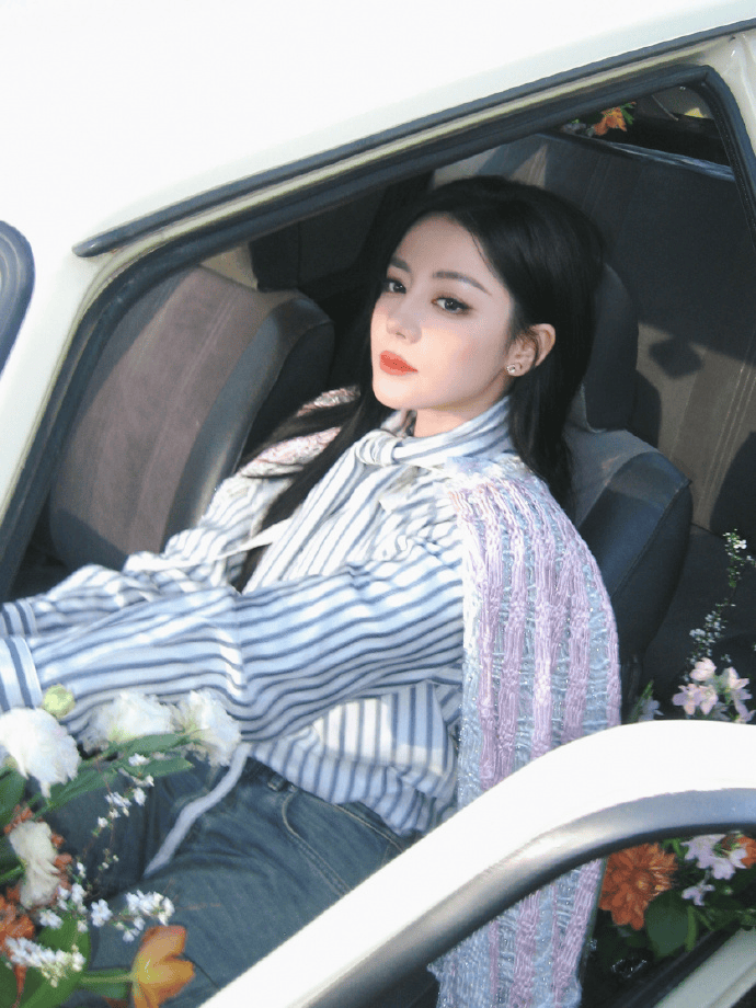 正版皇冠信用网出租_主持人李佳念发文：迪丽热巴·迪力木拉提请正版皇冠信用网出租你平安