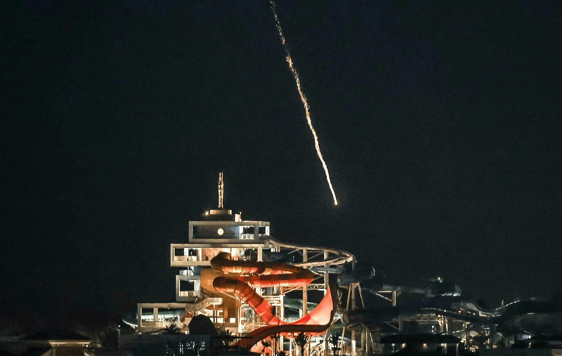 皇冠信用庄家_伊朗第13波导弹雨砸下皇冠信用庄家,100万大军准备打地面战,英法德已选边站