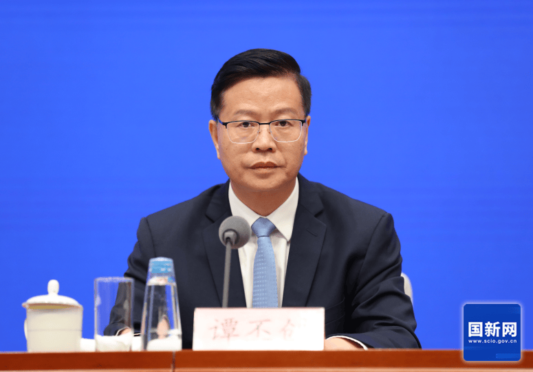 荷兰乙组联赛
_南宁市委书记调整